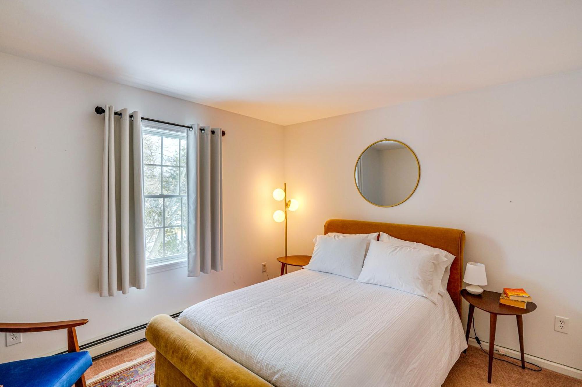 Private Guest House In Dtwn Lenox, Walk To Dining! Luaran gambar