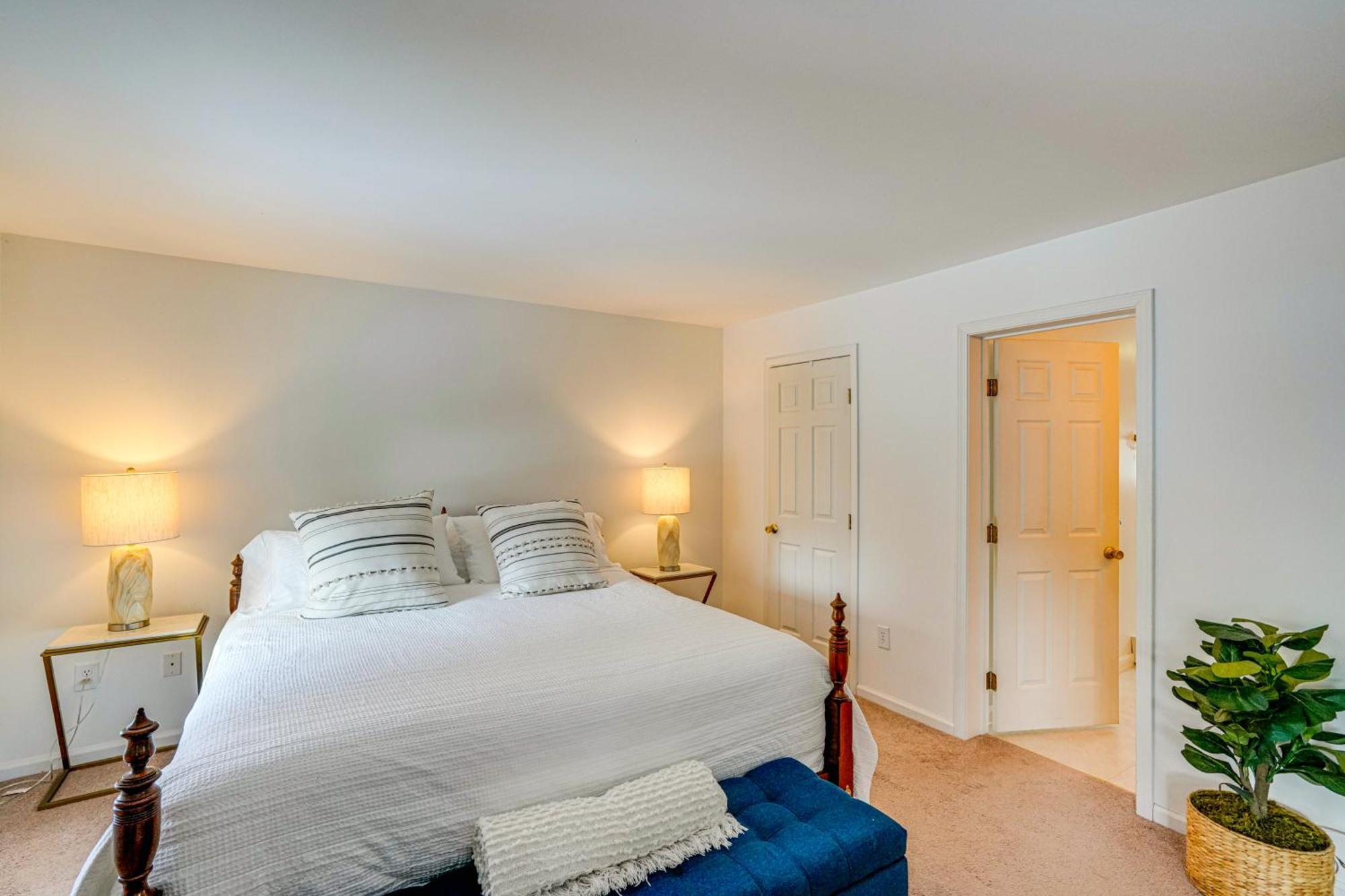 Private Guest House In Dtwn Lenox, Walk To Dining! Luaran gambar