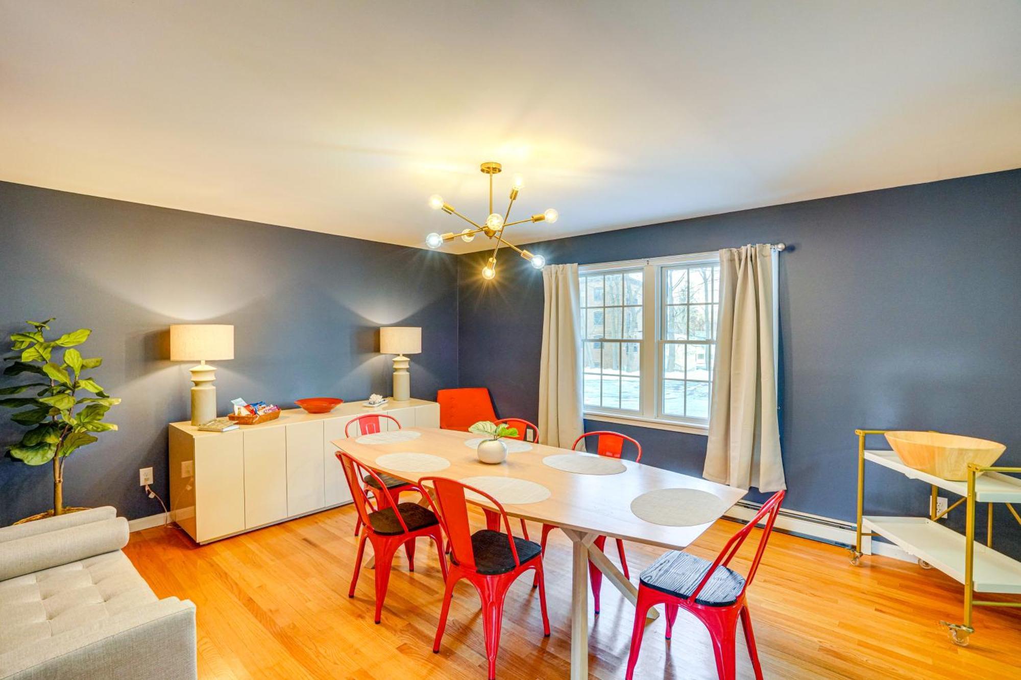 Private Guest House In Dtwn Lenox, Walk To Dining! Luaran gambar